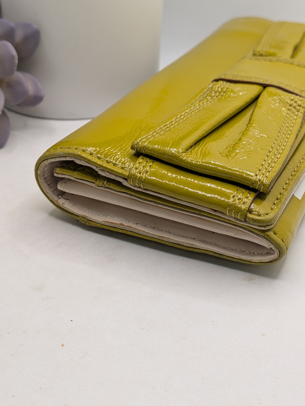 kate spade Storybook Olive Bow Clutch Wallet - Picture 3 of 10